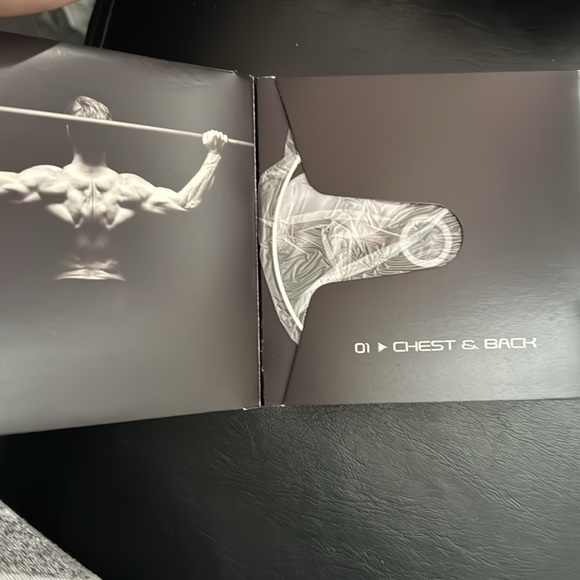 P90x dvds - Picture 2 of 7